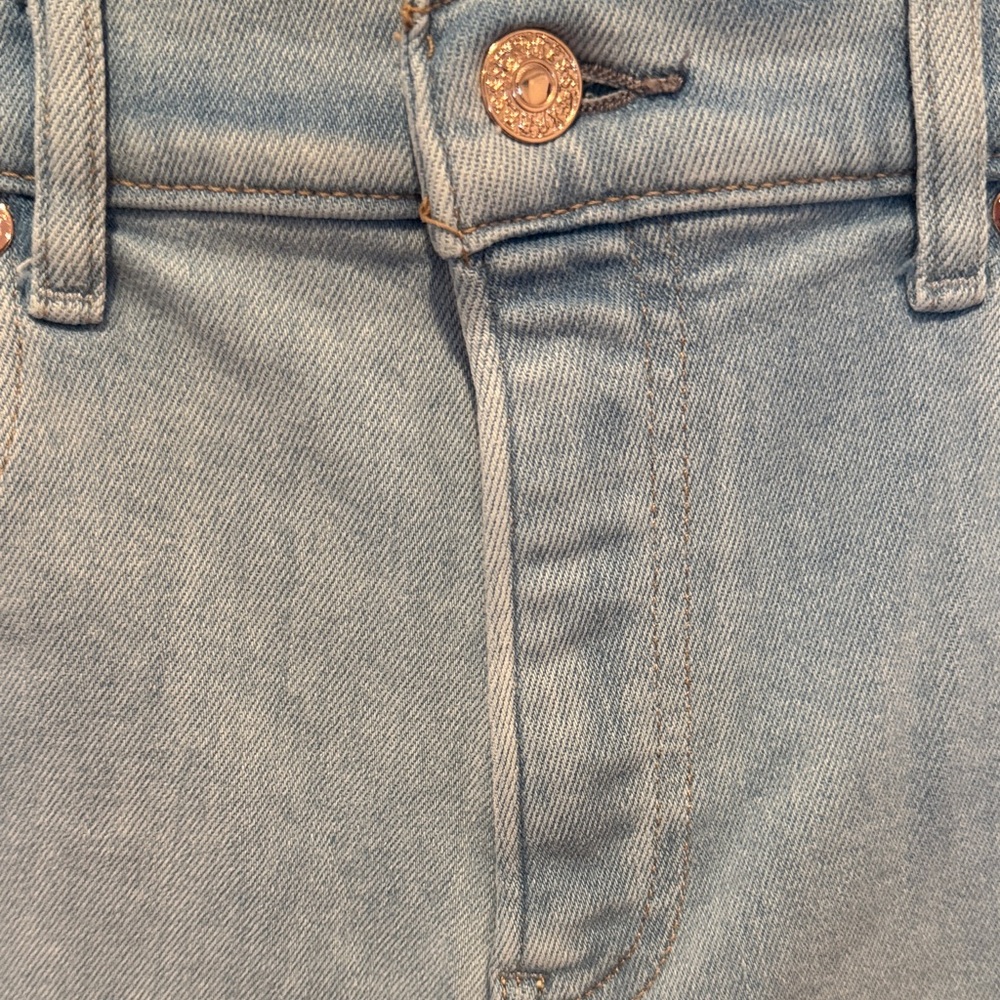 Classic Denim Mom Women's Shorts - Picture 4 of 6